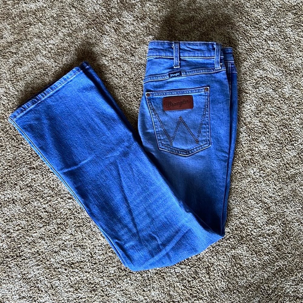 NWOT Wrangler Retro Bailey High Rise Boot Cut